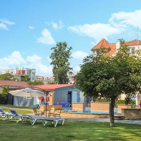 Tatil Evi Lovely In With Swimming Pool Rewal